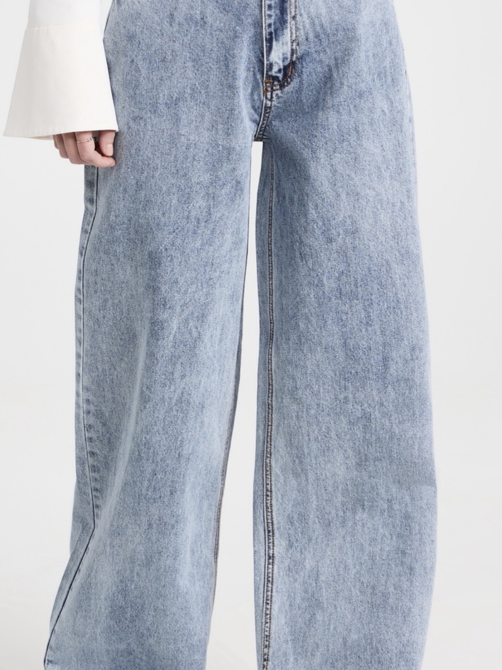 Lioness Elvissa Baggy Jeans in Faded Denim